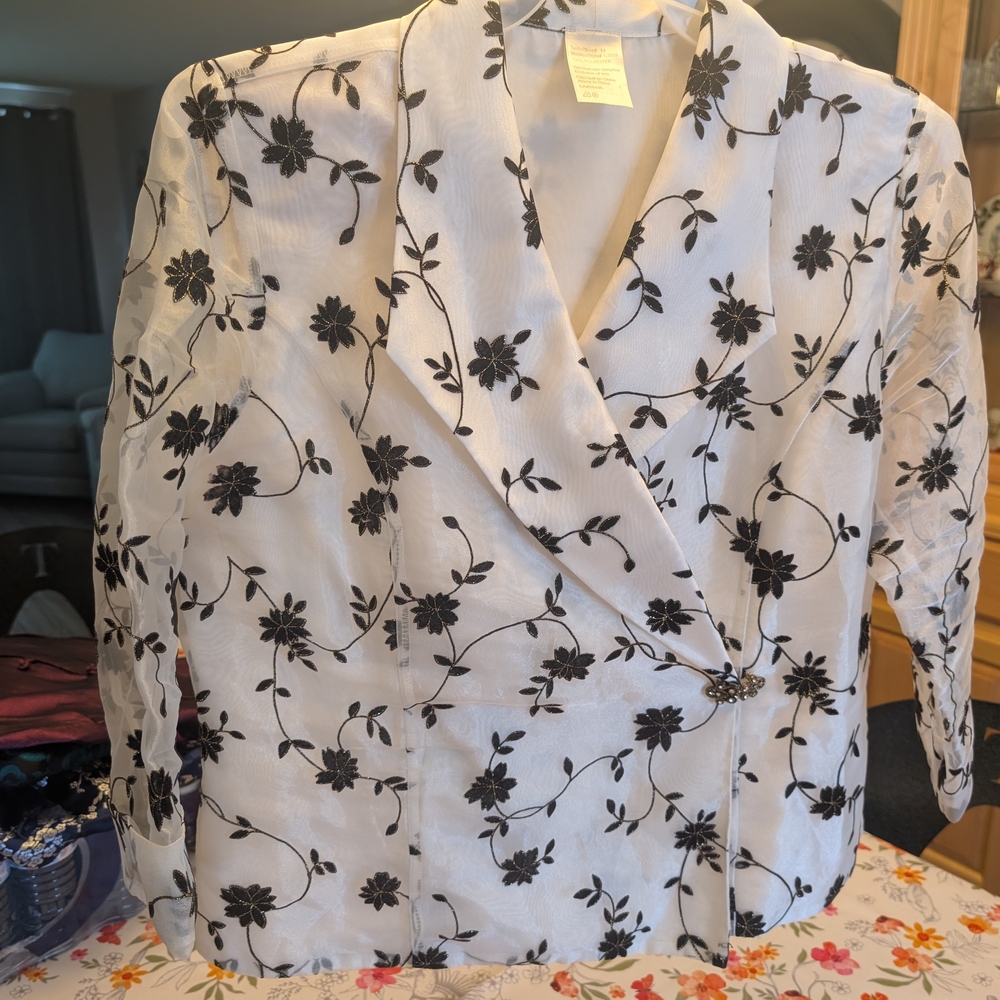 Floral Embroidered Women's Jacket